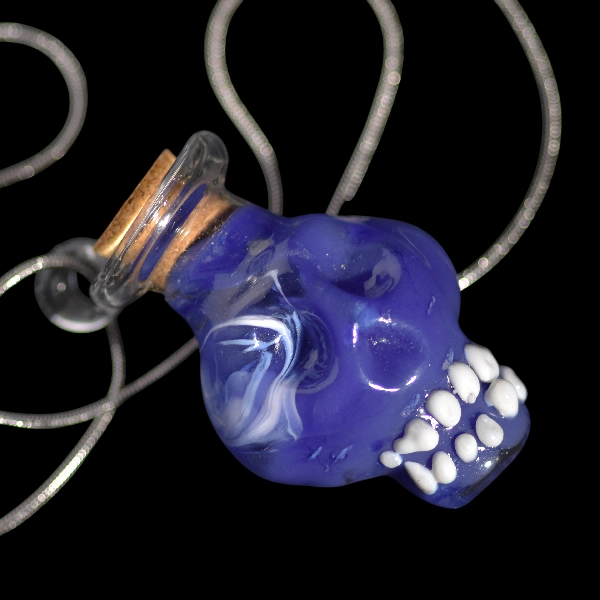 pendentif fiole skull blue