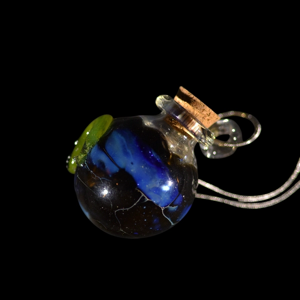 pendentif fiole oogie boogie