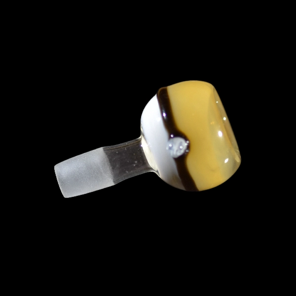 douille pokeball jaune