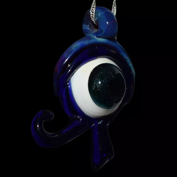 pendentif œil de râ