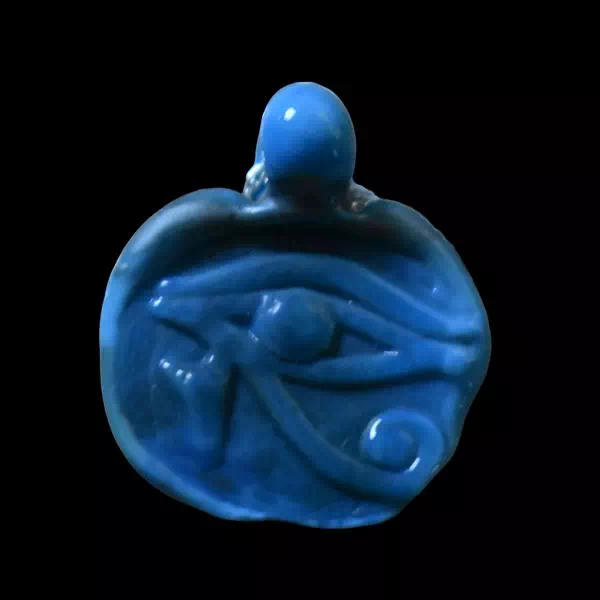Pendentif en verre - oeil de ra 2